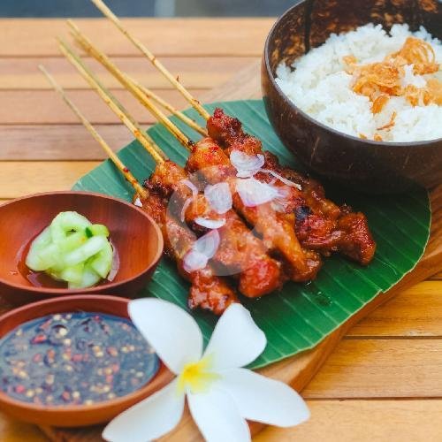 Sate Ayam menu Warung Puri Boga, Tumbak Bayuh Raya