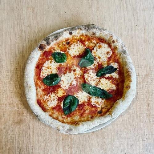 Margherita Pizza menu Seseh Pizza, Seseh