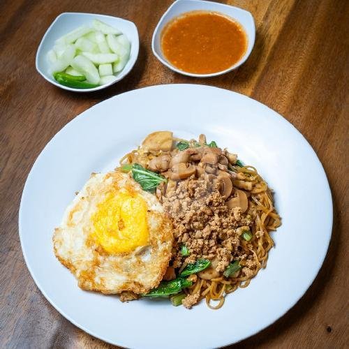Mie Goreng Komplit menu Mie Ayam Bandung, Letda Made Putra