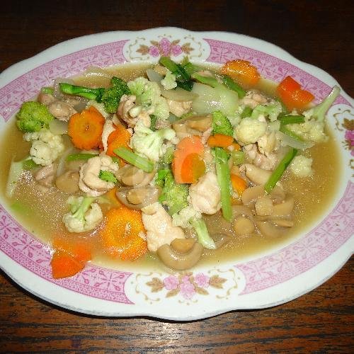 Ayam Ca Jamur menu Restaurant Atoom Baru, Gajah Mada