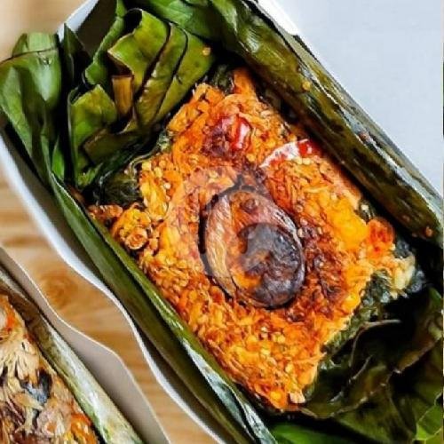 Nasi Bakar AYAM / IKAN PINDANG ( Special ) menu Dapoer Bu Kris, Denpasar