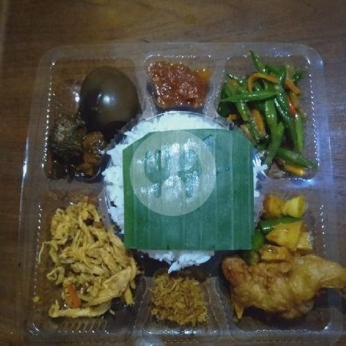 Nasi Kotak Campur menu Warung Odah Kompyang, Penatih