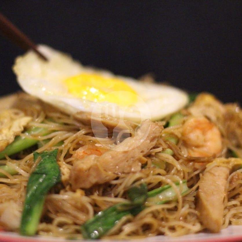 Bihun Goreng Special menu Bakmi Akai, Teuku Umar