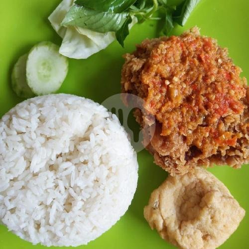 Ayam Dada Geprek + Nasi menu Warung Lalapan Madura, Jl. Pidada