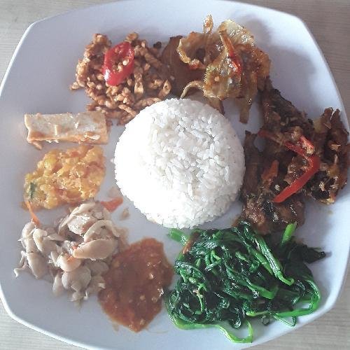 Nasi Bungkus Sayur Gonde ikan Pindang menu Warung Oky Spesial Sayur Gonde & Sambal Bongkot, Denpasar Timur