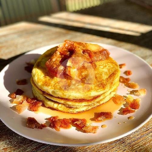 Vegan Maple Bacon Pancakes menu The Sloth Bali, Pantai Batu Mejan