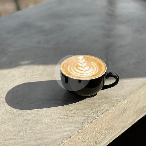 Latte menu Merch Cafe Amsterdam, Pererenan