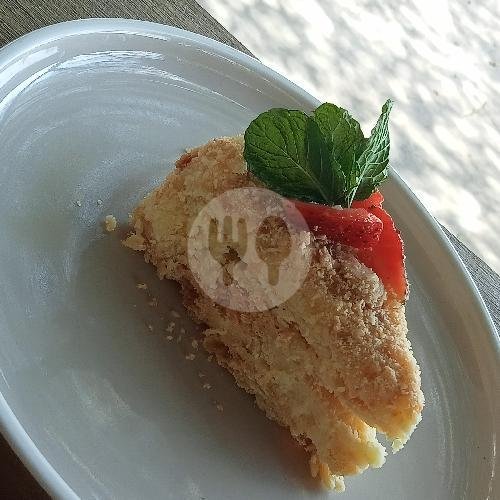 Napoleon Rusia Cake menu ShRi CAFE Vegan & Vegetarian, jimbaran