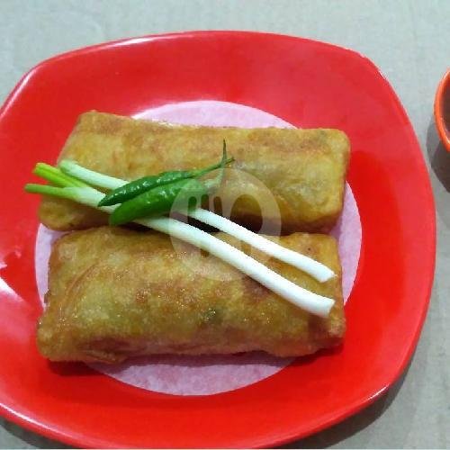 Lumpia Goreng (isi 2pcs) menu Ronde Malang, Imam Bonjol