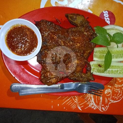 Ayam Taliwang Pejantan menu Warung Cak Poer Senggigi