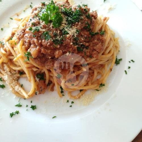 Bolognese Pasta menu Warung Canteen Canggu, Semat Raya