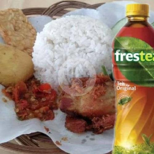 Nasi Ayam Korek+ Frestea menu Go2Kill Waroeng, Senggigi