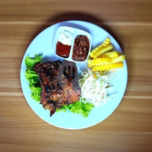 Iga Kentang menu Babi Guling Singaraja Beras Merah Rendi, Tukad Pakerisan