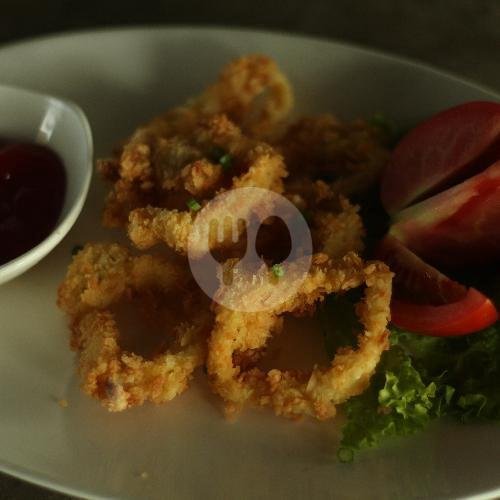 Crispy Calamari menu Warung Men Putu Legog, Tabanan Kota