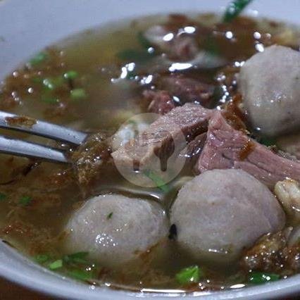 So-ba Sapi / Soto + Bakso Sapi + Nasi Putih ( Beef Soup + Meat Balls ) menu Warung Curhat, Jimbaran