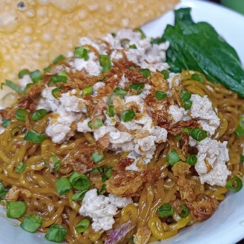 Yamien Asin/Manis Ayam Cincang menu Mie Bakso Lidi, Gunung Merapi
