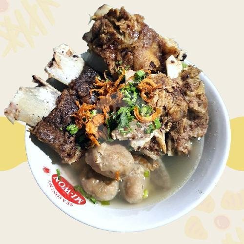 Bakso Iga Sapi Spesial menu Mie Pangsit Ayam Malang Mbak Indi, Denpasar