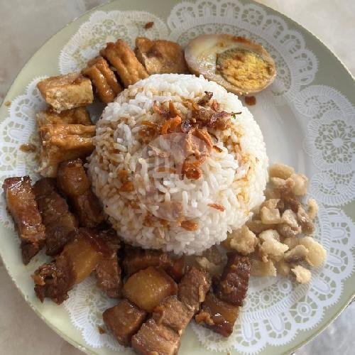 Nasi Campur Babi Kecap menu Mie Pangsit Lao Ban Medan, Pulau Tarakan, Denpasar