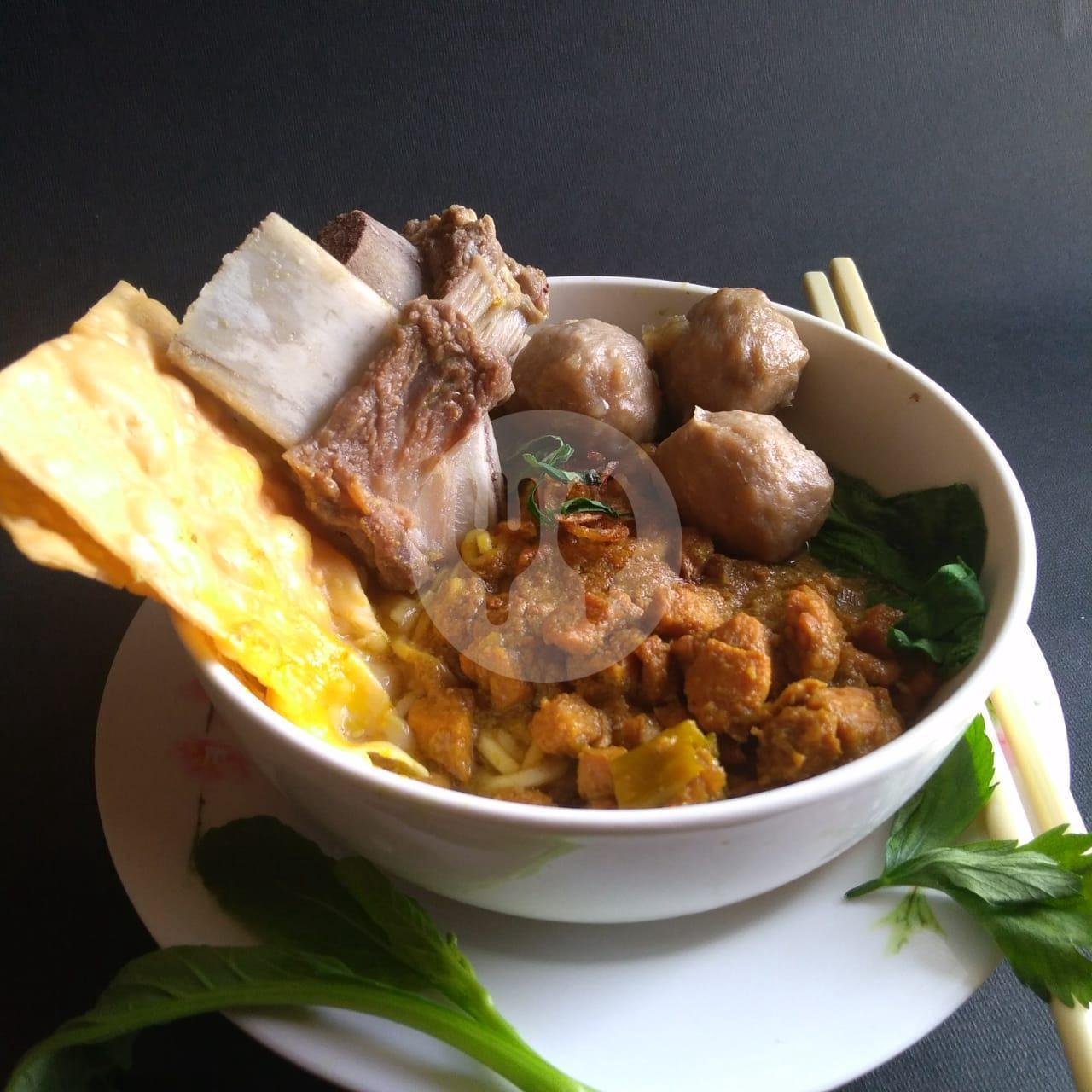 Mie Ayam Bakso Bebalung menu Mie Ayam Syafana, Ruko Rembiga