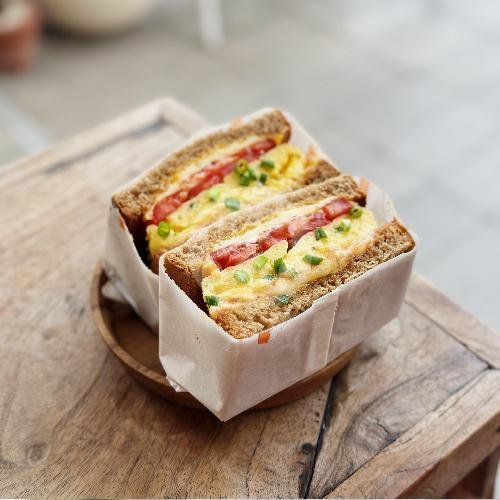 Egg And Cheese Wanpaku With Black Coffee menu Mannaka Coffee & Matcha Bar, Seminyak