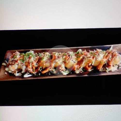 Crispy Salmon Roll menu Warung Uma Taki, Dalung