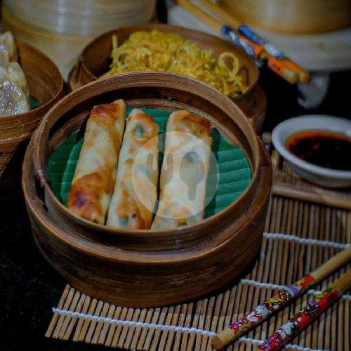 Deep Fried Chicken Spring Roll 4 Pcs menu Dimsum Chika, Umalas