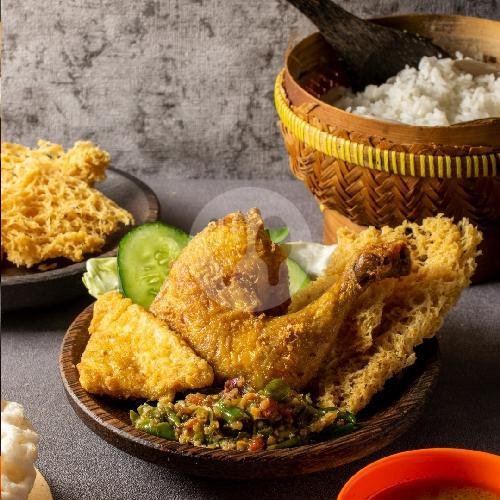 Paket Ayam Kremes Paha + Minum menu Ayam Kremes Cak Iwan, Renon