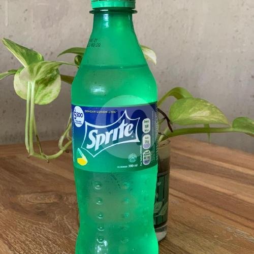 Sprite menu Nasi Ayam Kedewatan Sangtu Kuta, Kuta, Tuban, Badung