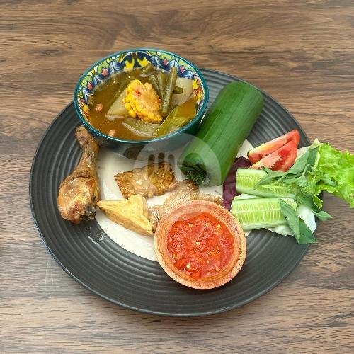 Nasi Timbel Ayam Potong menu Ayam Goreng Kampung, Gatsu Barat
