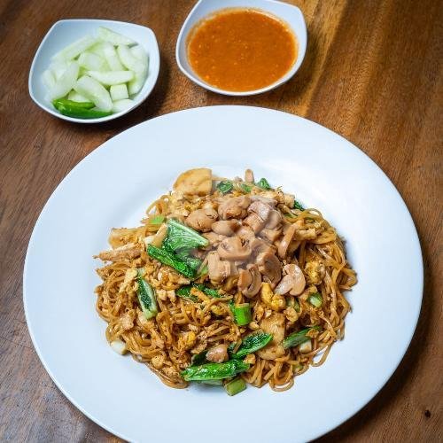 Mie Goreng Special menu Mie Ayam Bandung, Letda Made Putra