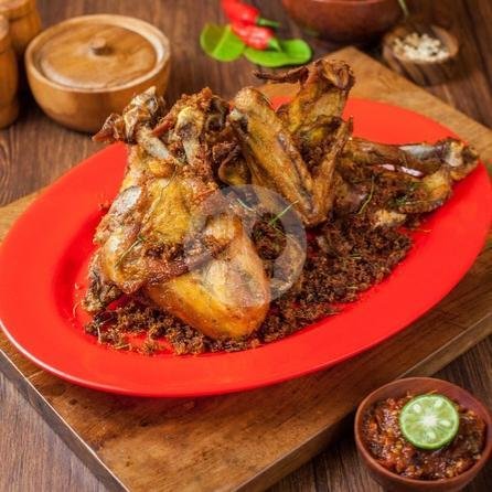 Ayam Goreng Kampung menu Ayam Kampung & Rawon Bu Ros, Kuta Utara, Badung