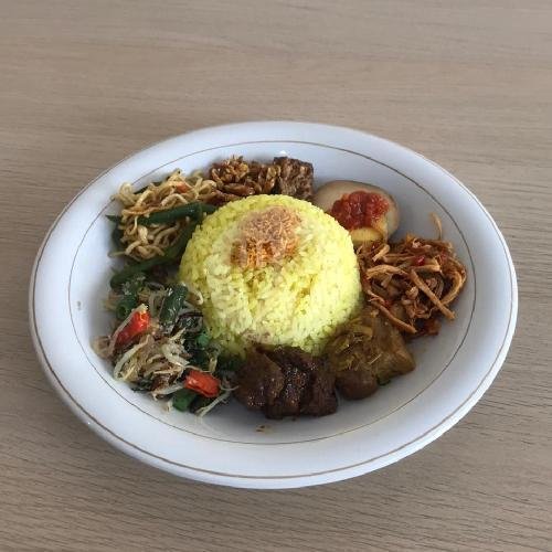 Nasi Kuning Campur menu Warung Odah Kompyang, Penatih