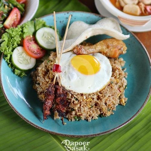 Nasi Goreng Gawah menu Dapoer Sasak, Udayana