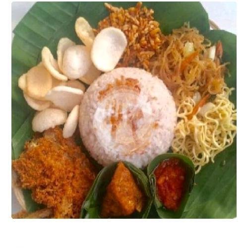 Nasi Uduk Telor Semur menu Nasi Uduk Jakarta & Lontong Sayur Warung Mawar, Gunung Mas