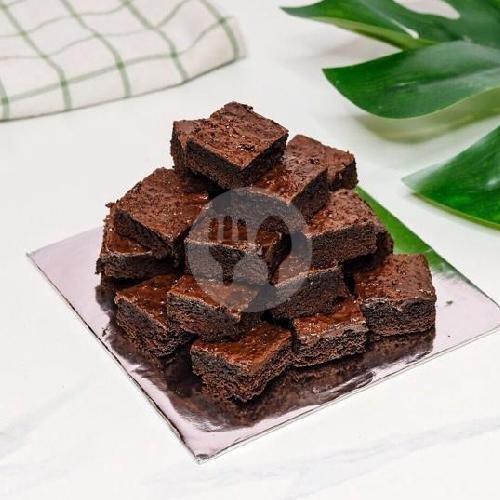 Ovomaltine Spread Brownies menu Orlenalycious, Padang Sambian