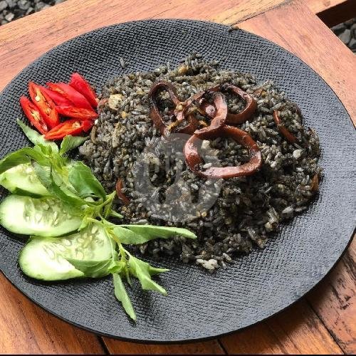 Nasi Goreng Cumi Pedas Racun menu Cumi Hitam Racun Dewi Sri, Jalan Raya Dewi Sri