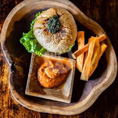 Mushroom Burger menu Oma Jamu, Canggu