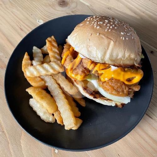 Crispy Chicken Burger menu AlZee Kitchen, Padonan Raya