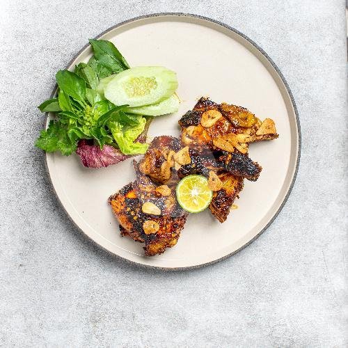 Ayam Bakar Belacan menu Ulekan, Tegal Sari