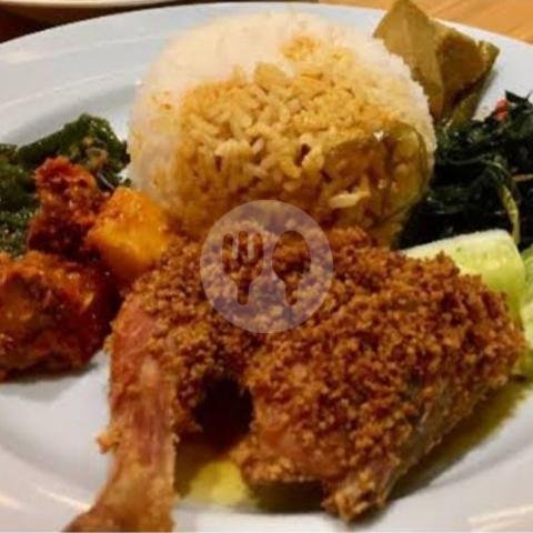 A Taste of Authentic Padang Cuisine at RM Uni Keke in Bali