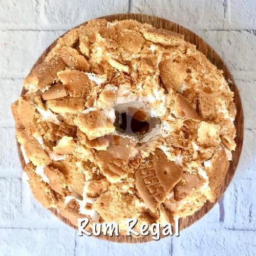 Rum Regal menu Donat Kentang Renon, Badung