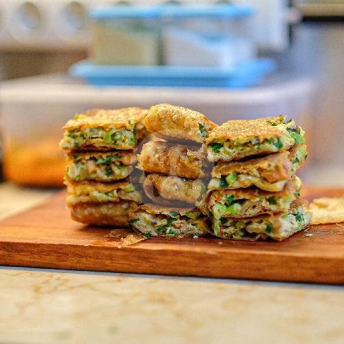 Martabak Ayam Istimewa menu Hapies Terang Bulan, Sesetan