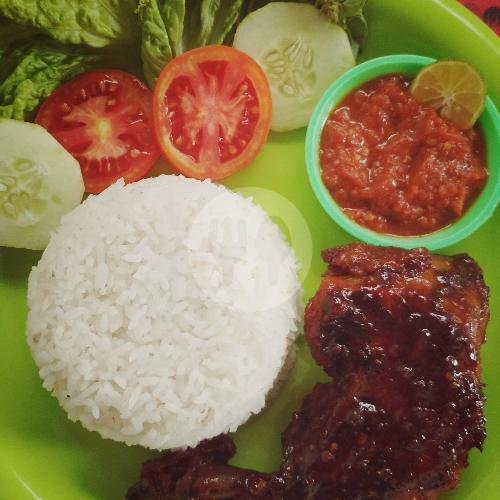 Ayam Bakar Madu + Nasi menu Lalapan Neng Gelis, Bukit Sari