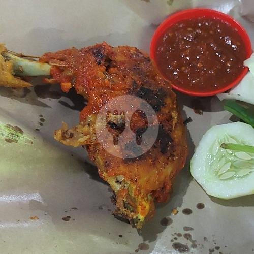 Ayam Bakar menu Lalapan Mbak Yull, Sapta Pesona