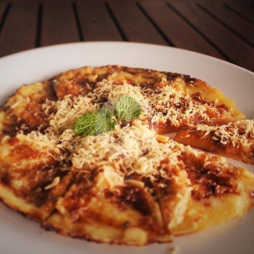 Pizza Pancake menu Warung Men Putu Legog, Tabanan Kota