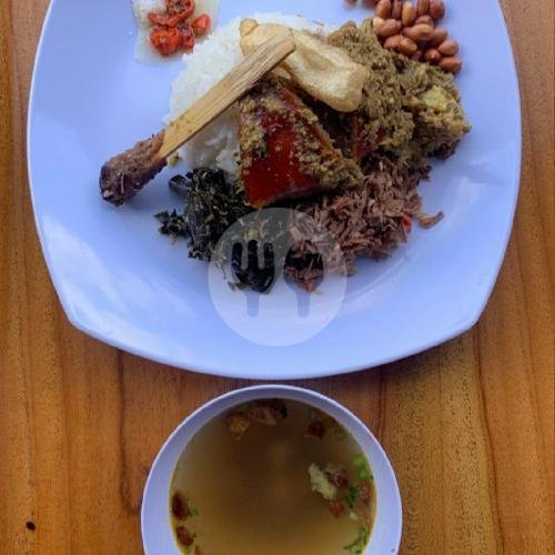 Samsam Jet spesial menu Samsam Guling Jero Telaga 2, Jl Wibisana barat no 26 dps