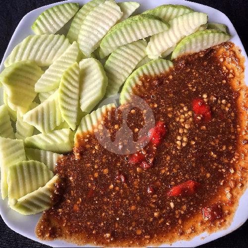 Rujak Colek Gula Bali Isi Kacang menu Warung Men Runtu, Sanur