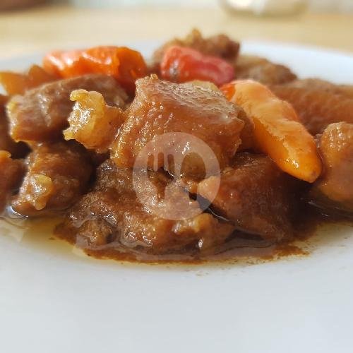 Babi Kecap menu Sate Plecing Siobak Singaraja Wr. Dharmasanti, Gunung Agung