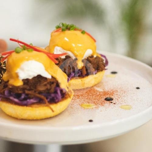 Brisket Benedict Stack menu Rise and Shine, Canggu
