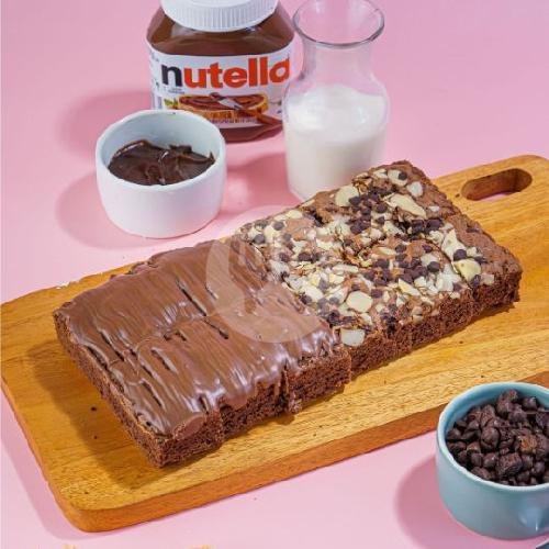 Fudgy Brownies Chocochip Almond Mix Nutella menu Bite Me, Dalung